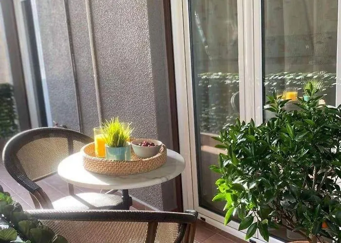 Lovely Apartment- At017